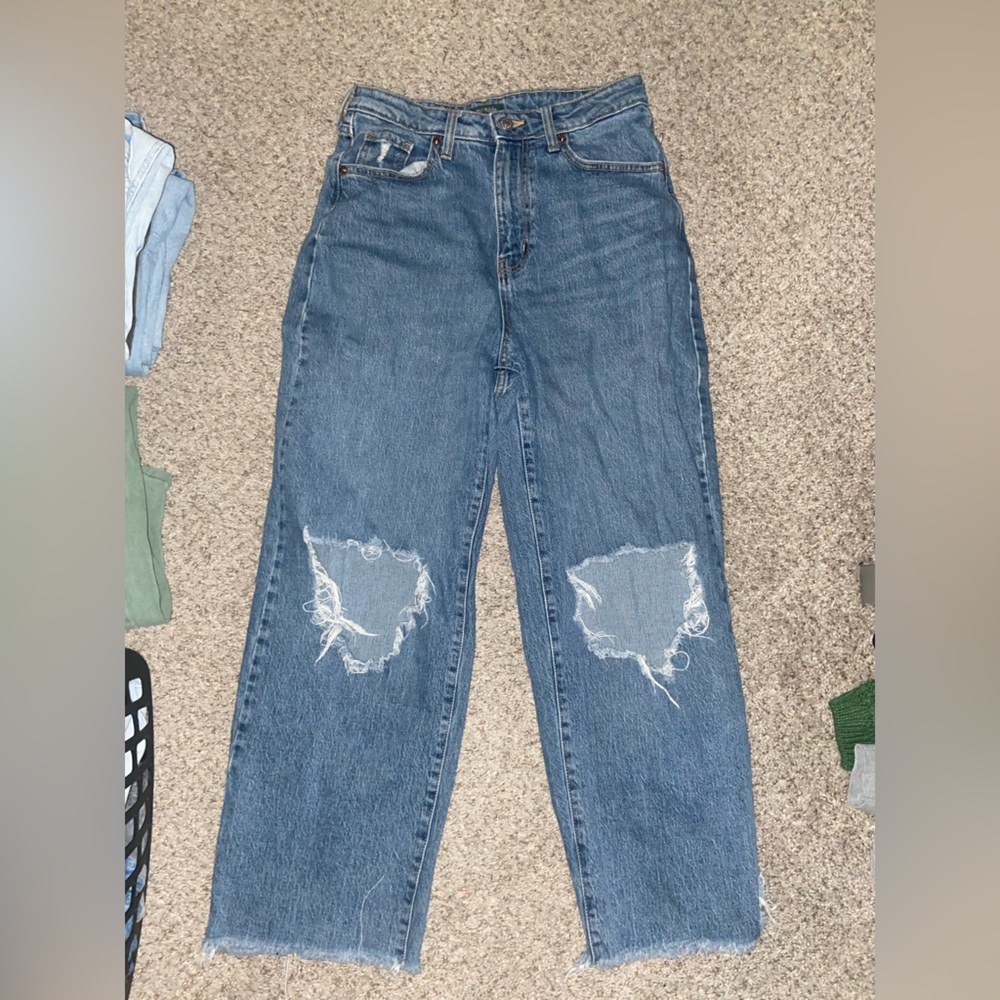 comfortable baggy jeans
